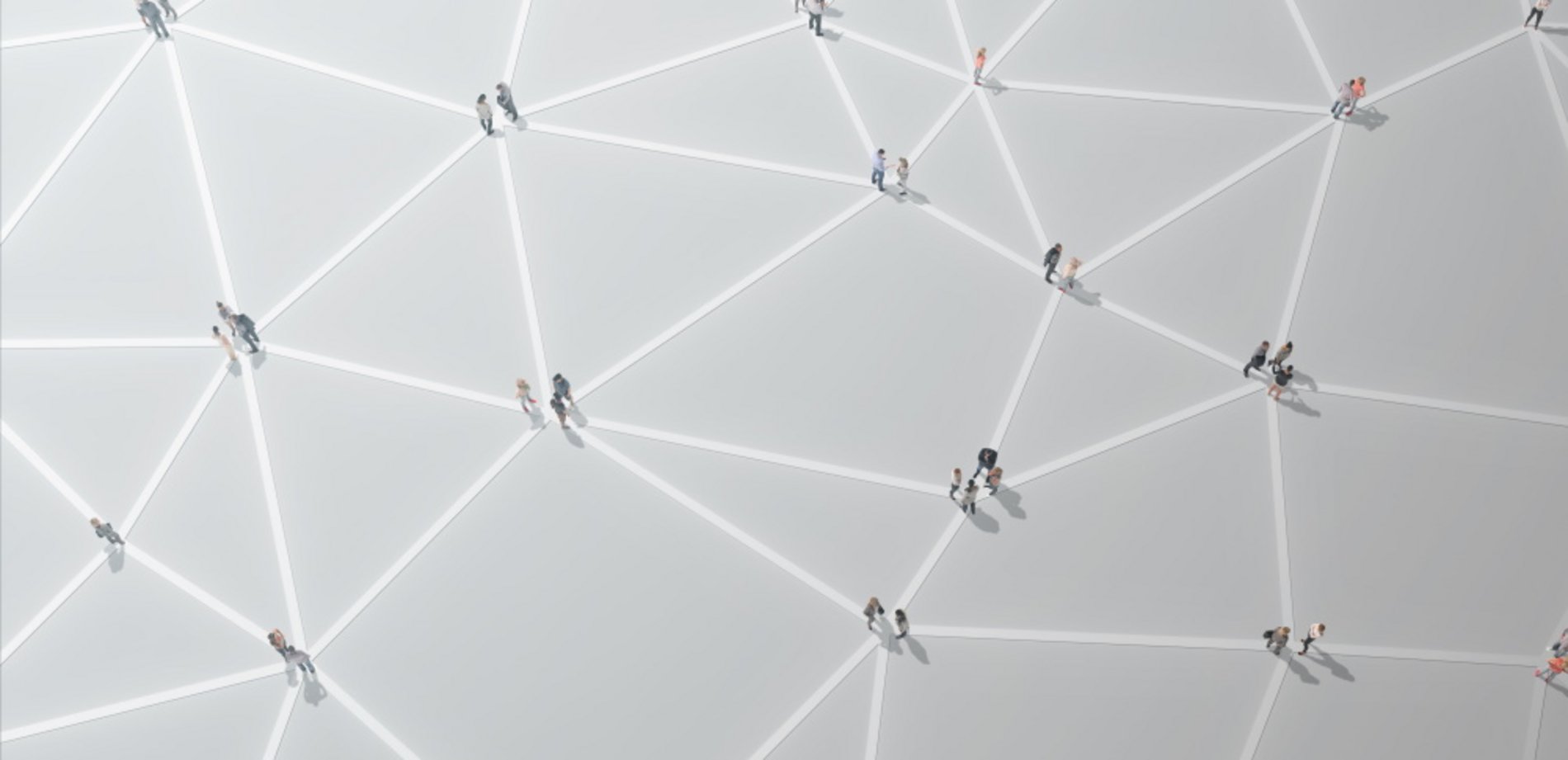 Aus der Vogelperspektive sind Menschen zu sehen, die miteinander durch Linien verbunden sind. Diese bilden ein Netzwerk.